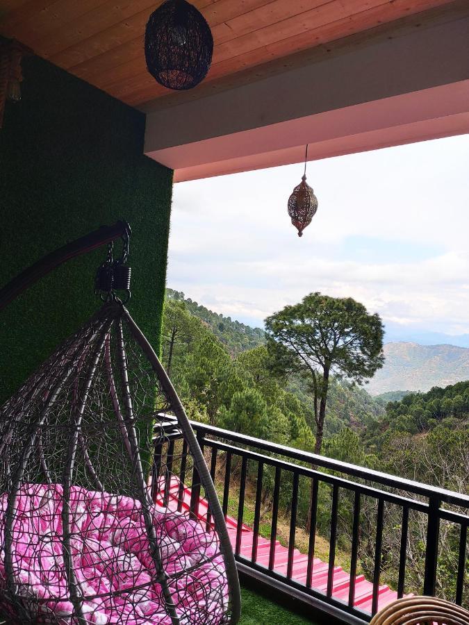 The Asgard Kasauli Bed & Breakfast Екстериор снимка